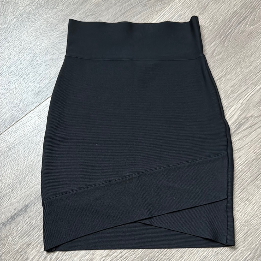 BCBG MAXAZRIA Skirt!